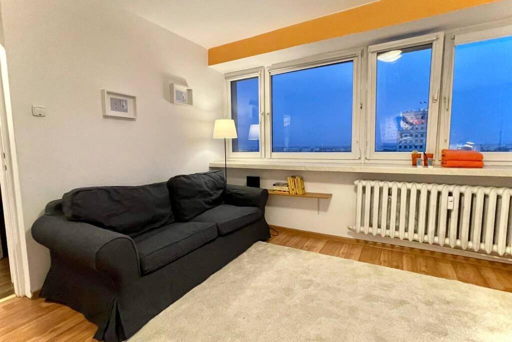 Orange Metro Fast Wifi 1Gbs Big Tv Hbo Appletv Apartment Варшава Екстериор снимка