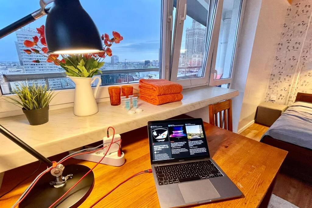 Orange Metro Fast Wifi 1Gbs Big Tv Hbo Appletv Apartment Варшава Екстериор снимка